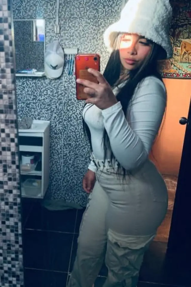 escort-media-3807b461-e1a3-4ebc-9598-c8c0d162a99a