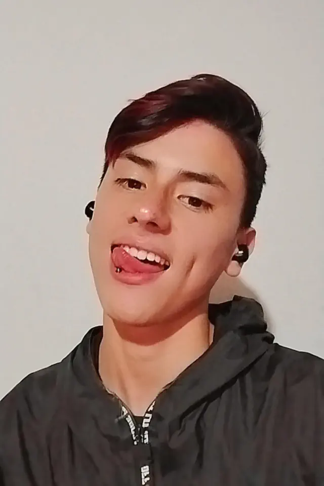 escort-media-38197f94-21cb-45f9-abb8-3d45a6289007