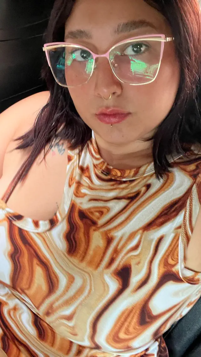 escort-media-38254367-7606-403e-9f38-b038be198103