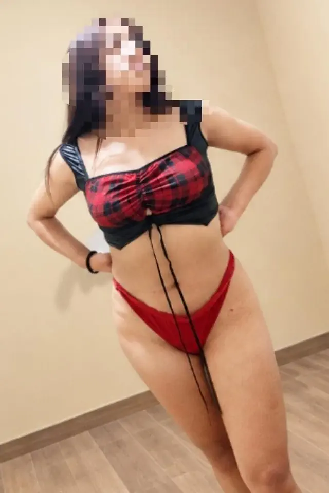 escort-media-384f116a-eea2-4992-b2a3-6876afa64e57