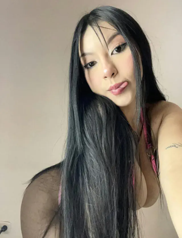 escort-media-38646281-bf72-4c7d-83f7-8b1798386b23