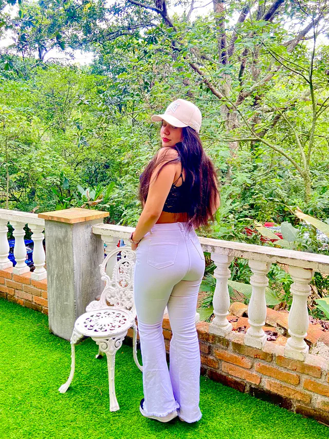 escort-media-388f44b1-cb27-4c75-0fd7-675538709e00