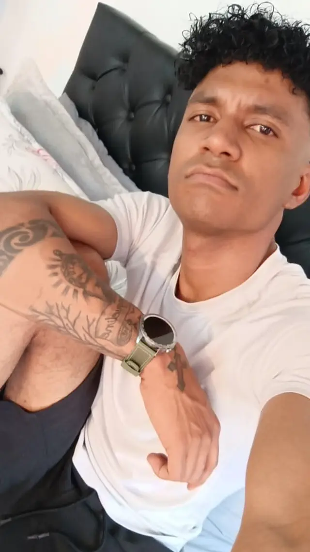 escort-media-38a05e4c-9884-4b72-deb5-aeef24395700