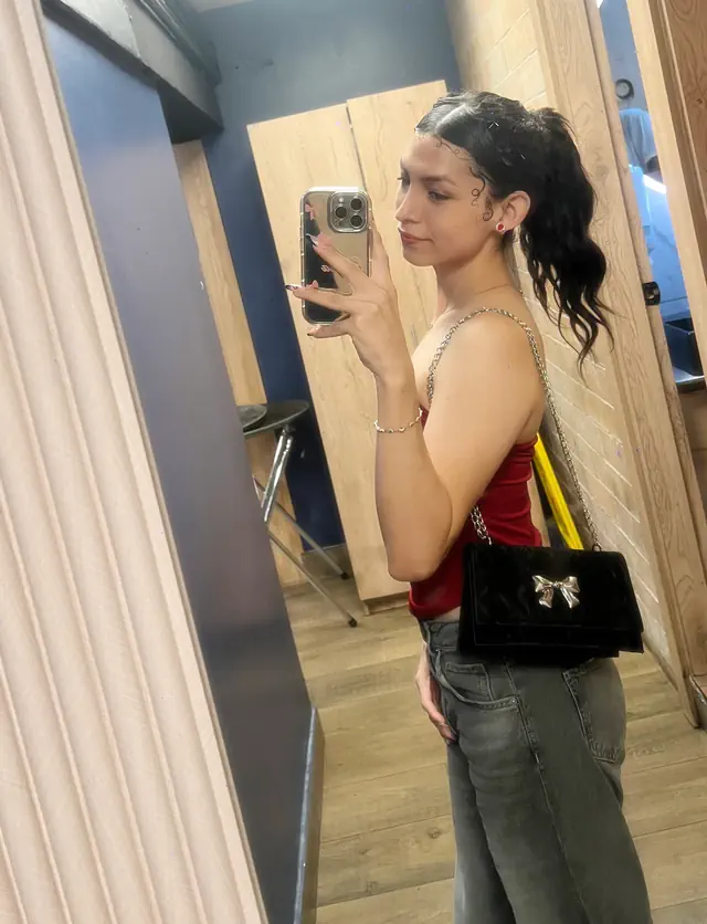 escort-media-3953a290-5f2b-43d7-a766-ec6e0ebaaa98