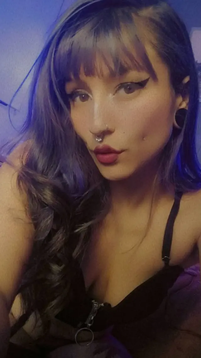 escort-media-39a90826-6e5f-428d-b495-e0a002cebb7e