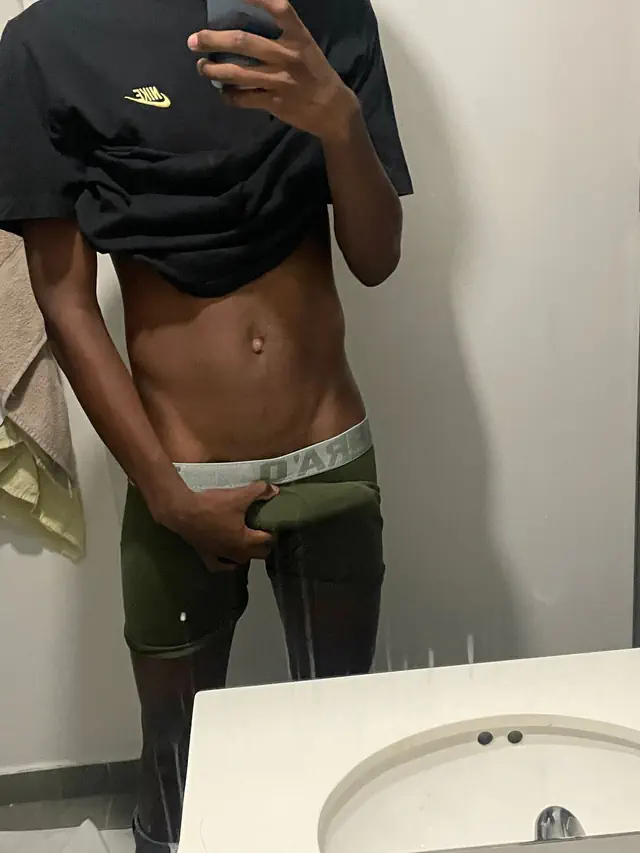 escort-media-3bb26576-9c54-46c0-89fb-ee6d4635dba4