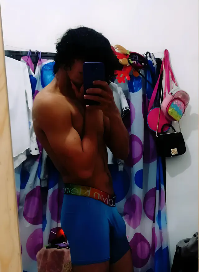 escort-media-3bd462e0-b548-42ee-9327-445716ecd997