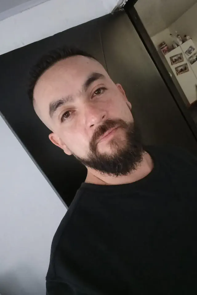 escort-media-3e4afa75-559c-4e46-af7e-a614a69b5bc4