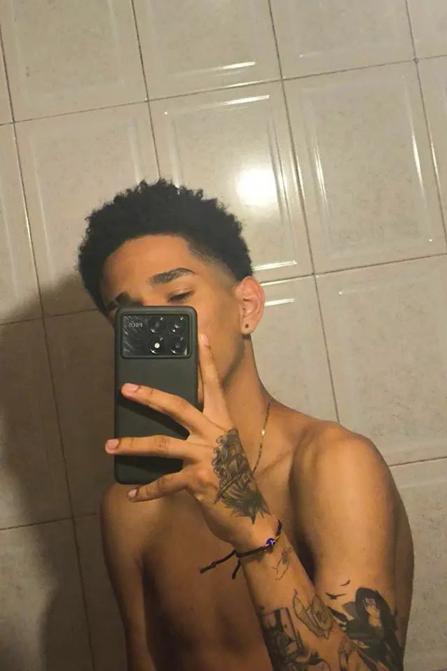 escort-media-3fdfe40c-b96a-406e-b25a-459a39223700