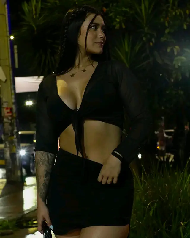escort-media-40bbdfa1-8922-4838-9420-71fb4f47e55e