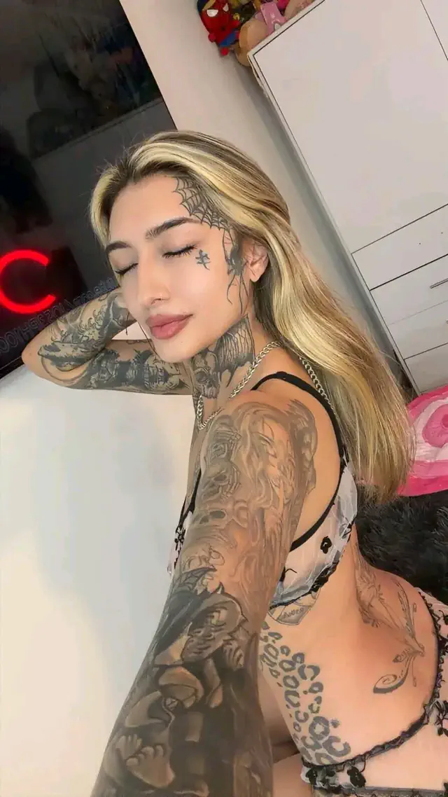escort-media-40f9dd7b-73ad-4f5d-9c8d-d09d2bf17d06