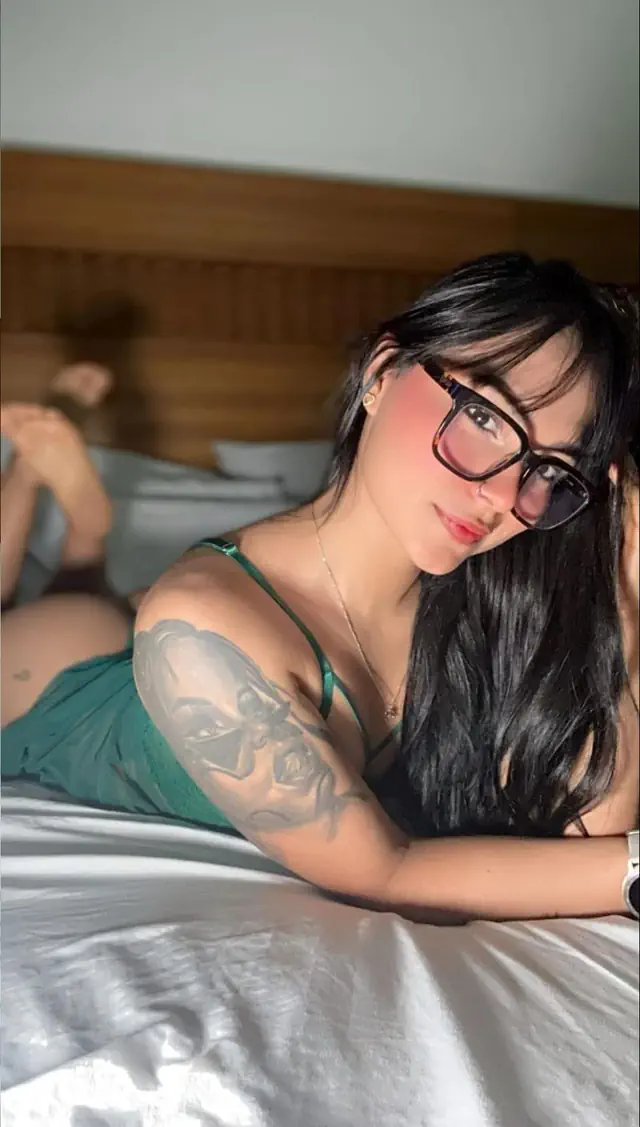 escort-media-42633d5e-e01d-433b-8df9-9910d3247c37