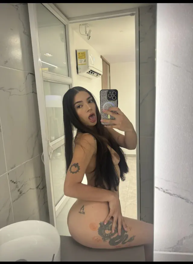 escort-media-43812143-ce54-42bb-bb6c-0031a275d432