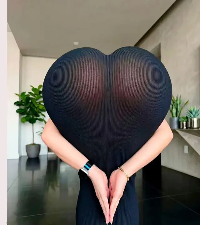escort-media-43c71a93-b022-43e7-9158-10971cb5a68f