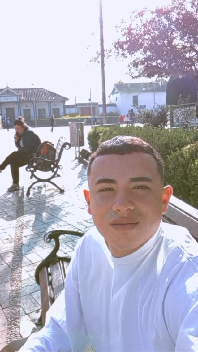 escort-media-4417580b-2732-4555-b73d-56eadba2958b