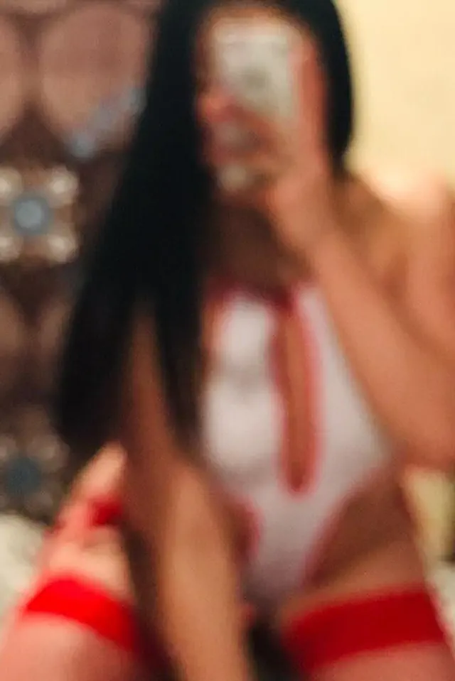 escort-media-446136f8-9571-4ebe-b2c4-5ec86fb8414b