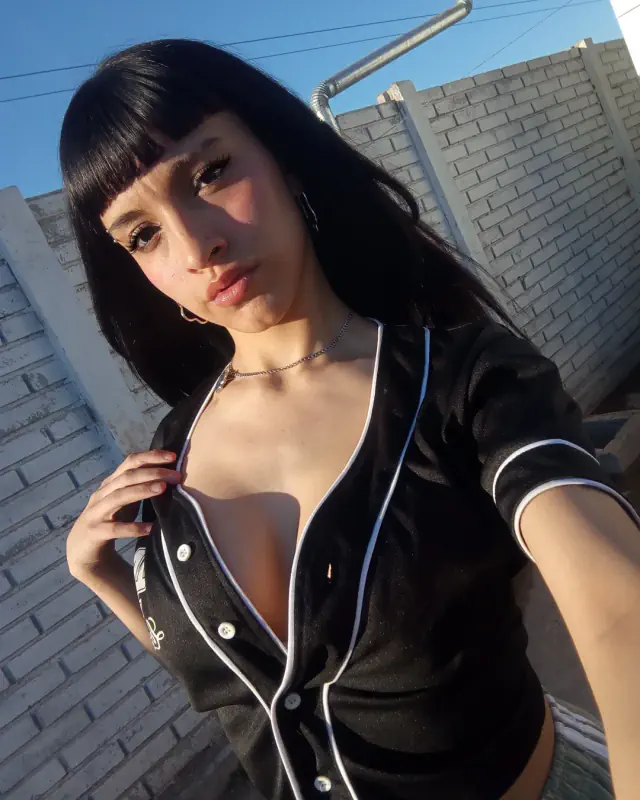 escort-media-44651ac7-e949-4aa7-ac9e-19b146b1f924