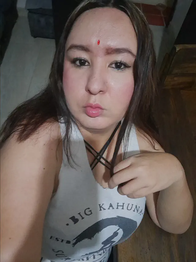 escort-media-44be11d1-1622-4e46-9dff-a699f7b15125