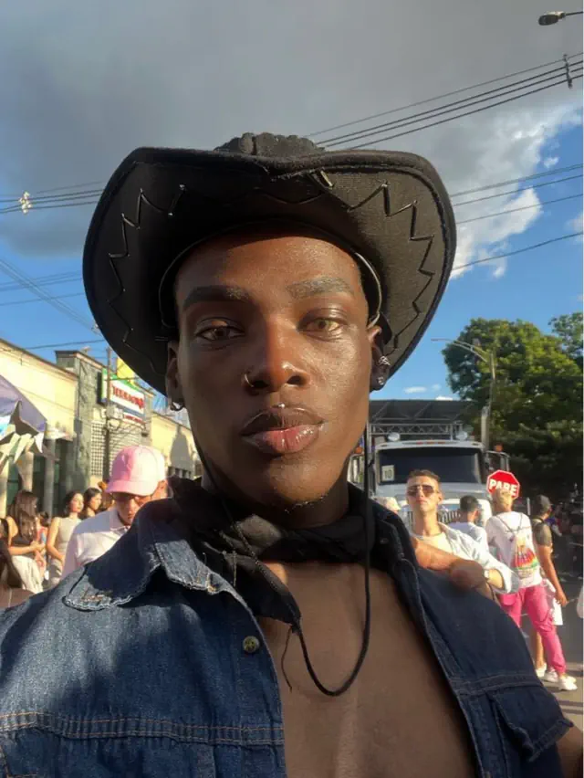 escort-media-46041751-c83a-4f4f-b434-a775615defe9