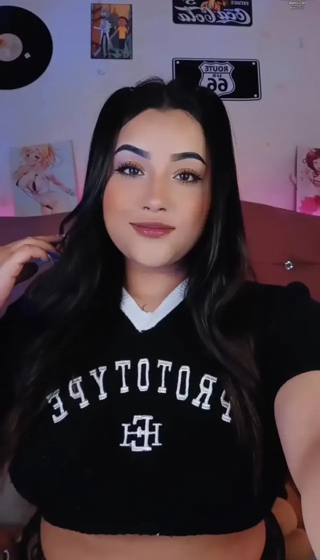 escort-media-469e8526-6068-411f-8f1f-2b41cda32668