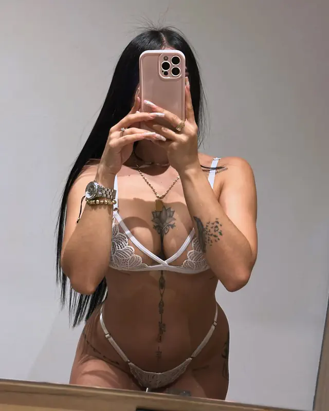 escort-media-46c2c061-9605-42fc-b2f8-37cc4c4f021a