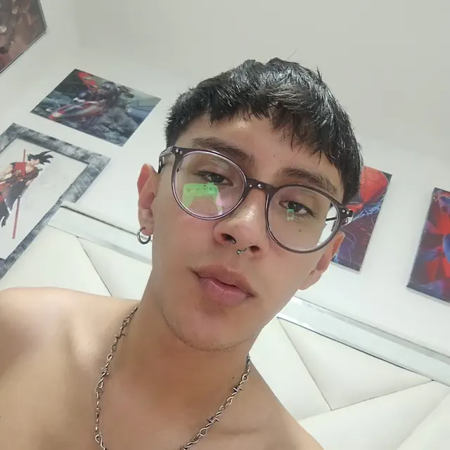 escort-media-46d90bd6-409b-49ff-8b22-d6ff6ca7d3d8