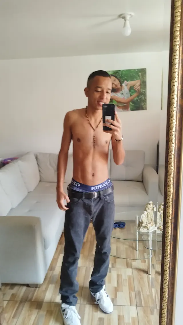 escort-media-472d8a1a-91a0-4d2d-bfa7-df0519a1d778