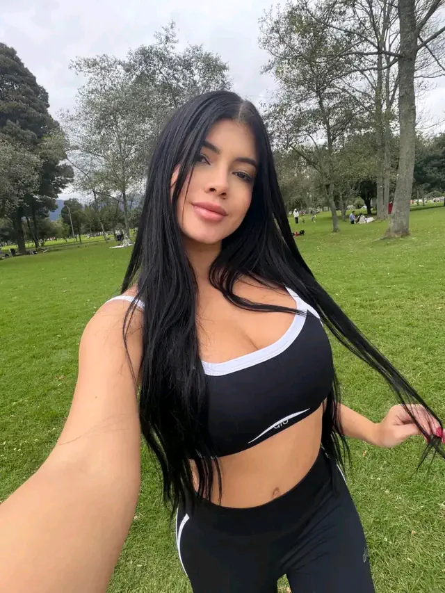 escort-media-47b7c6bd-9134-4848-85d9-dc74bfa274f6