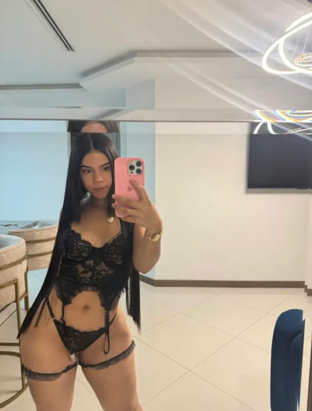 escort-media-48674321-50bb-47ce-8dfb-7ae57f8e889e