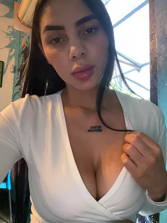 escort-media-48869177-e0cb-41ea-ab51-ae97914b427b