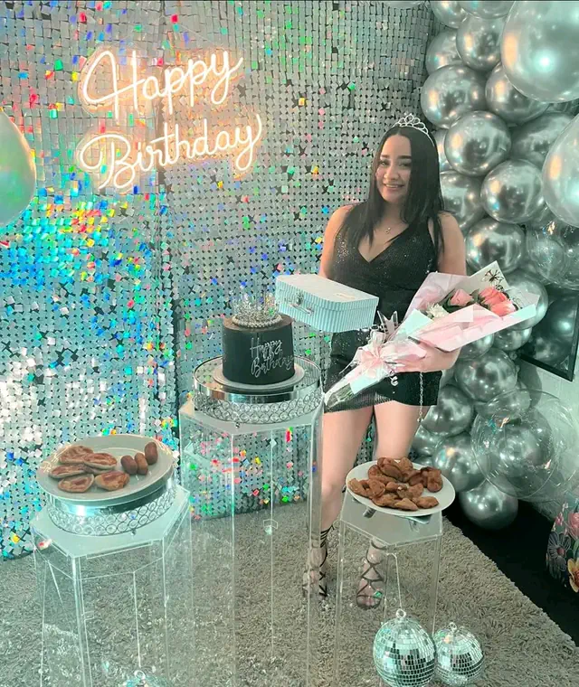 escort-media-49342837-fe40-4188-8856-9a64b9451cd4