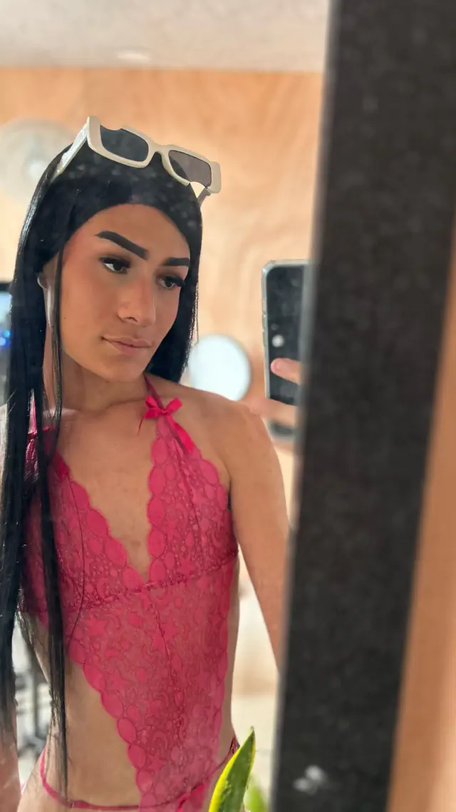 escort-media-493b77bf-150d-4816-8803-758188019997