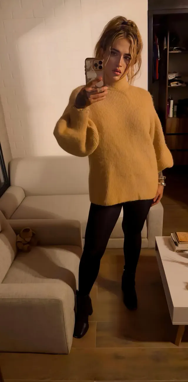 escort-media-49985d4a-f2f0-4c63-9c7d-0066359bb6c4