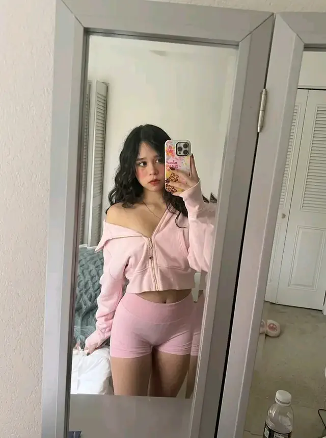 escort-media-49e64962-f826-4ba1-9ada-7ab05f7f0af7