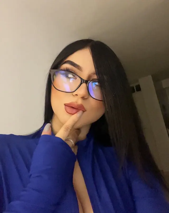 escort-media-4a1cd9d7-3312-4e3c-a89a-0040b7f2e618