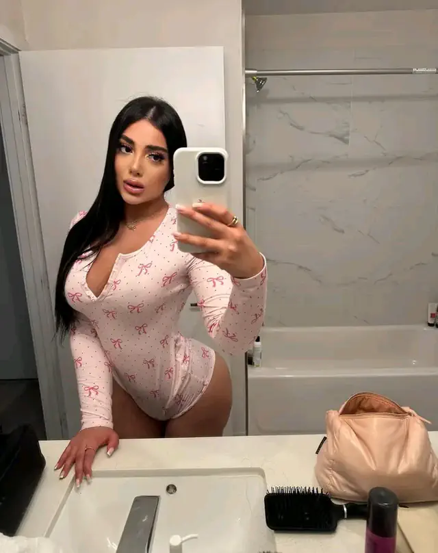 escort-media-4a902d2e-8a51-43b9-a236-bd49a36d71d0