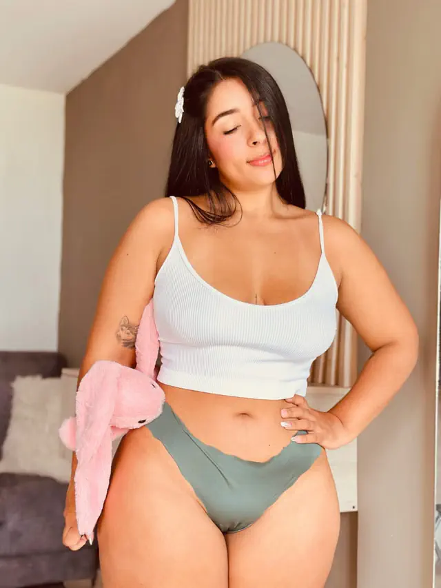 escort-media-4d636f8a-eaf7-4653-850d-9b5e8a1dc259