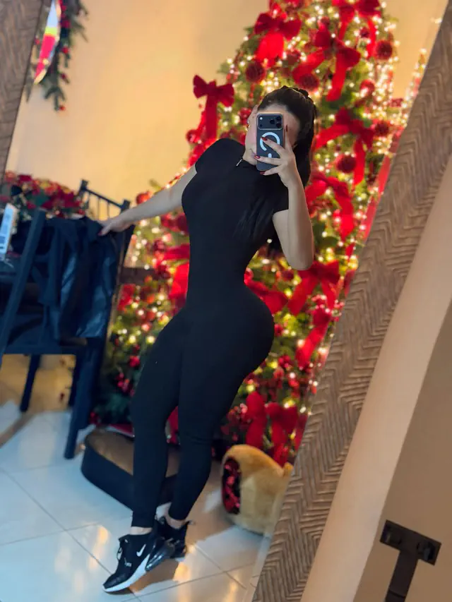 escort-media-4dba4863-eb56-4f23-805b-391144d1f9b5