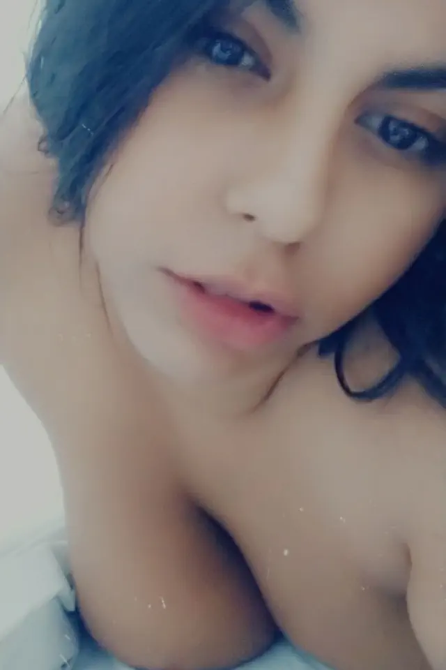 escort-media-4df492a3-eb65-4c64-abb7-dba0a00669bd