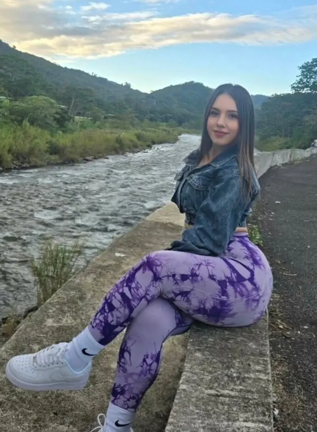 escort-media-4dfdc38a-934e-4352-b854-a10dab77655a