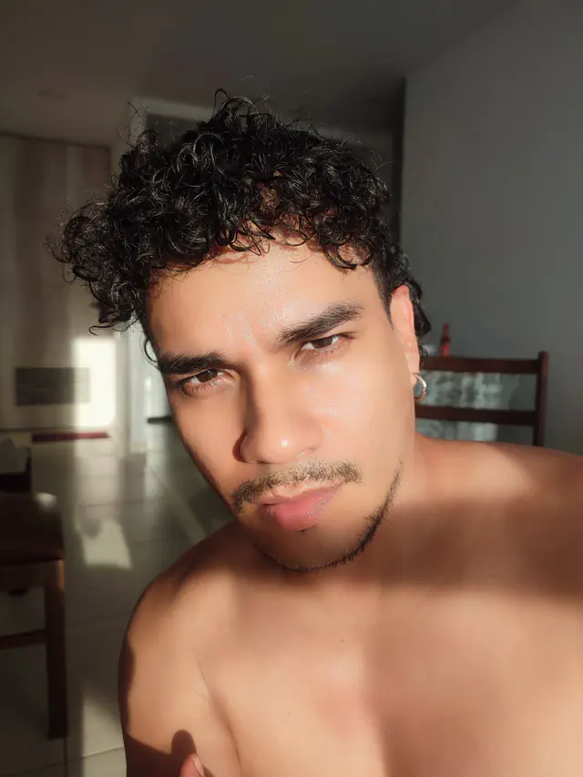 escort-media-4e8a368b-5ba8-4926-99f7-c05ed631fb81