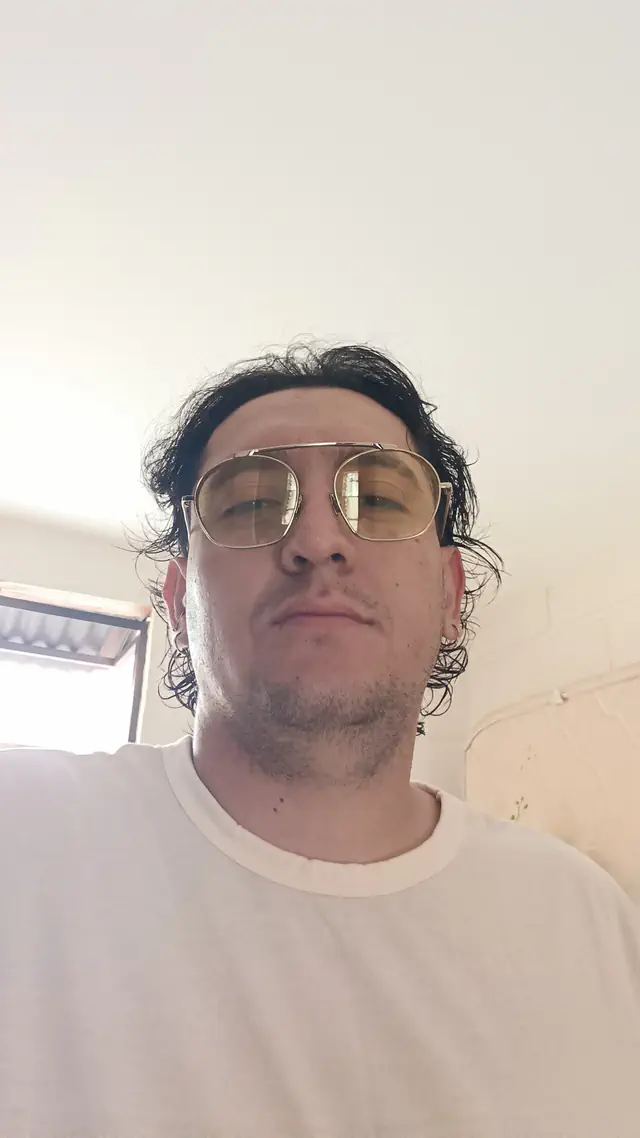 escort-media-4fd0c2bc-7d85-4497-8ff8-af8356c4fe6a