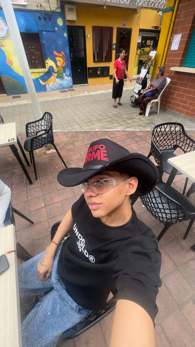 escort-media-4fe4a88b-a1df-454d-b014-f3cb46aae84b