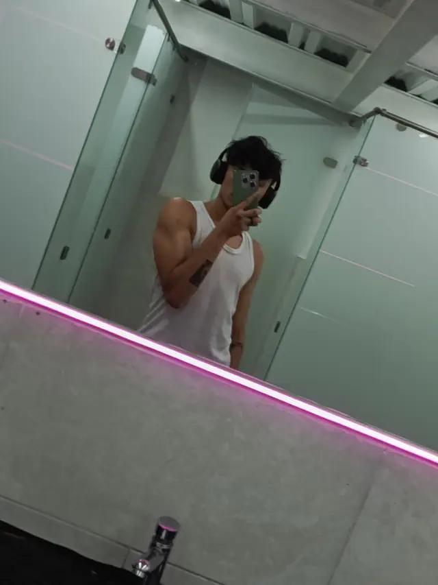 escort-media-51bf6c2c-4308-4d28-81c9-d1b1eea0a5b1