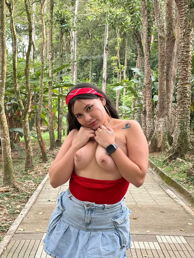 escort-media-51d19554-5eec-4514-fa55-f14e5504e300