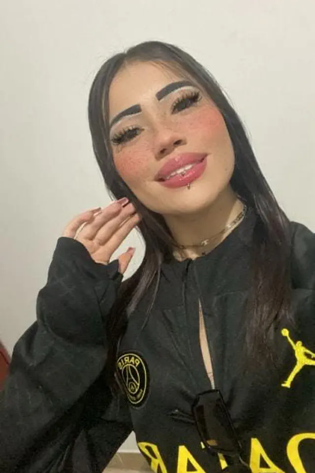 escort-media-5214f9d4-ccff-47c7-954c-413f5c02a3f2