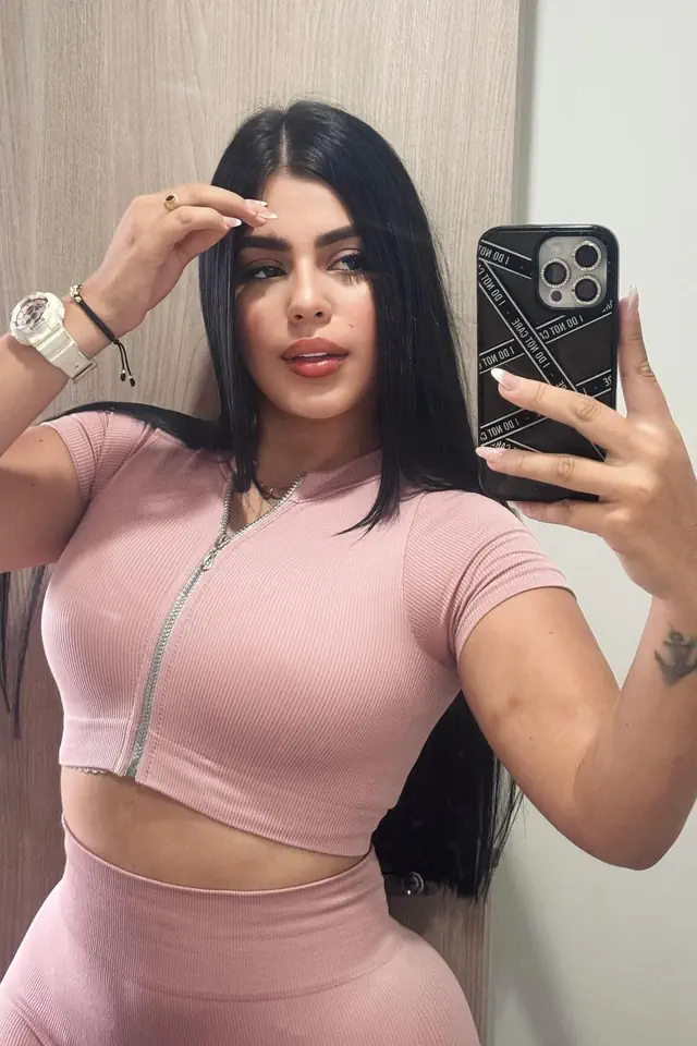 escort-media-528d8d5c-e609-4c68-ba5e-3e921775cc54