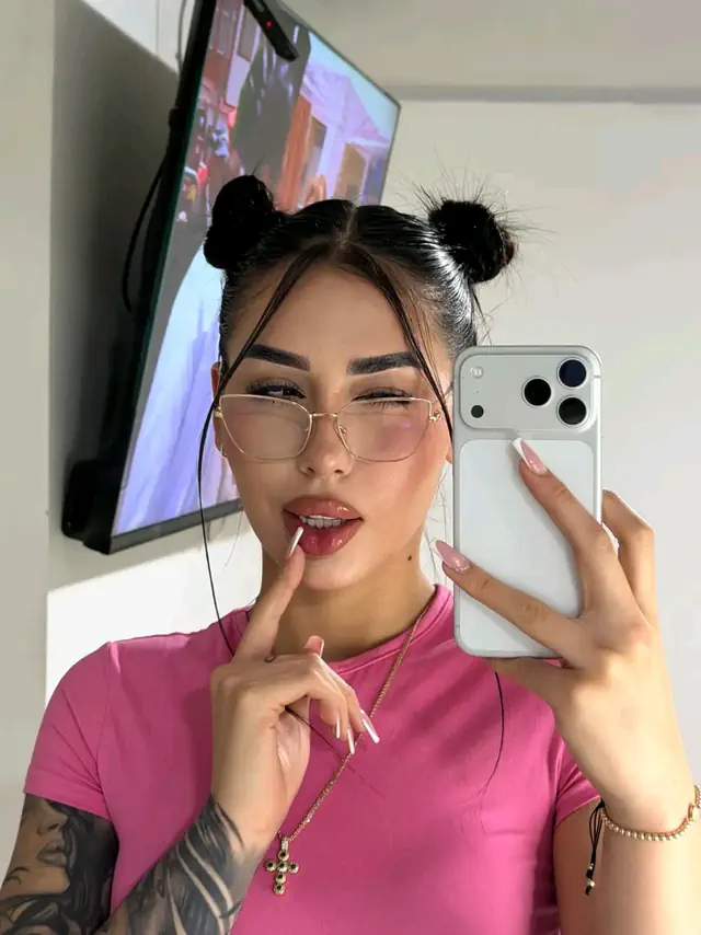 escort-media-53b4e89a-fb49-4bc0-b7b7-427ac2173315