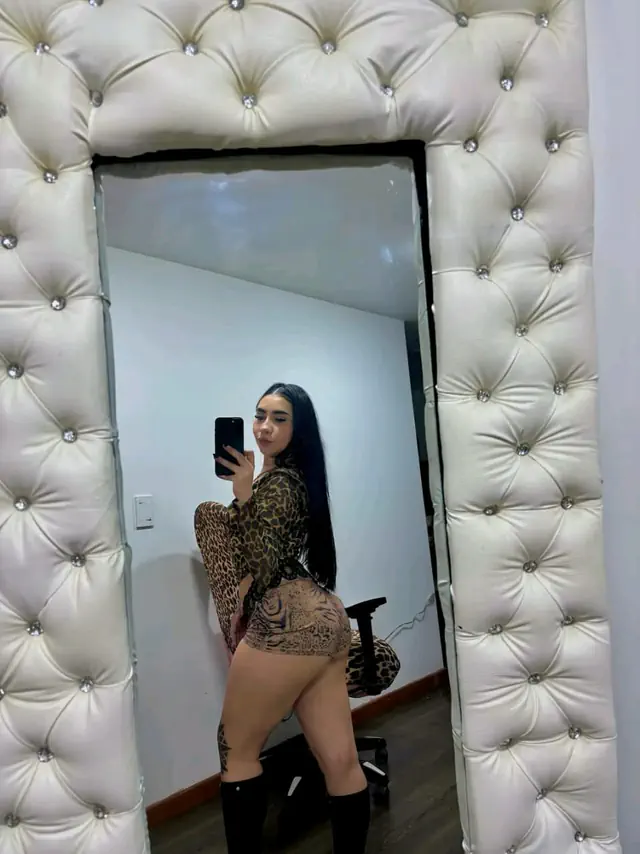 escort-media-5547bef5-cd07-475a-b39a-ee1a050484c3