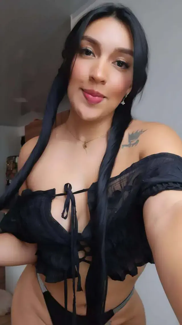 escort-media-559c2d19-d0f9-4adb-bb74-e3f046a356db